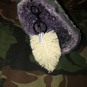 Macramé feather keychain